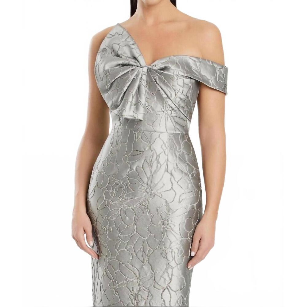 NEW ALEXANDER BY DAYMOR back slit one-shoulder bow dress in taupe gold
